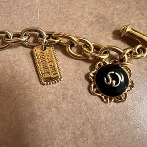 St. Johns Couture 6 charm vintage bracelet.